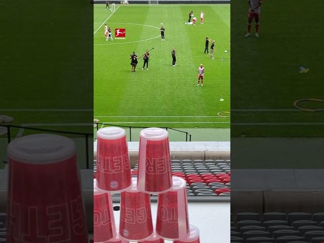 Unbelievable Serge Gnabry trick shot