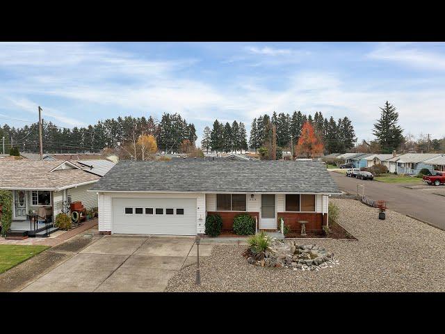 Charming One Level Home in Woodburn Estates and Golf Community! ~ 55+ Neighborhoods