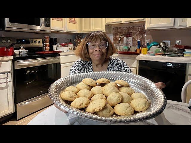 Good ole Fashioned Southern Tea Cakes !!!