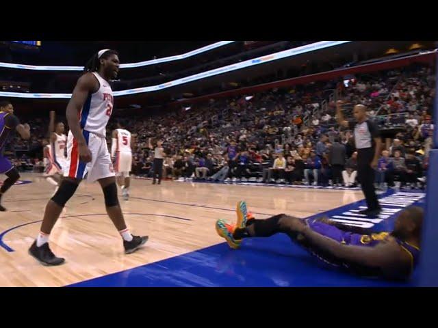 Isaiah Stewart stares down and has words for LeBron James after block 