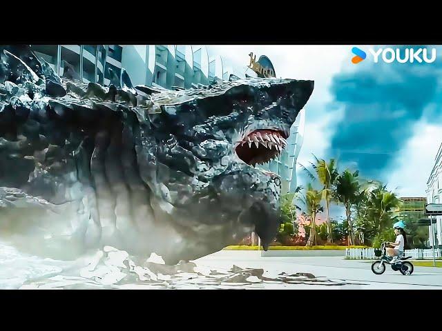 Land shark enters the city and attacks humans! | Land Shark | YOUKU MONSTER MOVIE