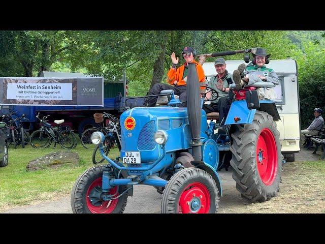 Die Oldtimerschlepperfreunde verlassen Senheim 07.07.2024