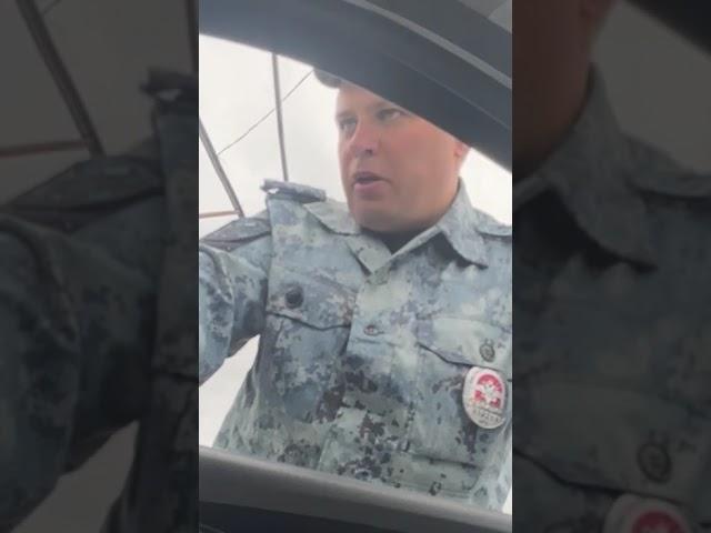 На Черменском посту картавый требует и запрещает умничать