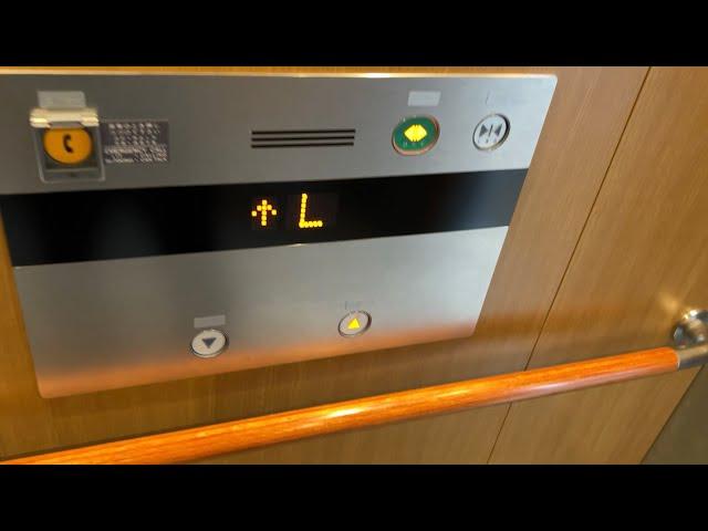 【何だこれ】御殿場プレミアム・アウトレットのエレベーター/Gotemba PREMIUM OUTLETS Elevator