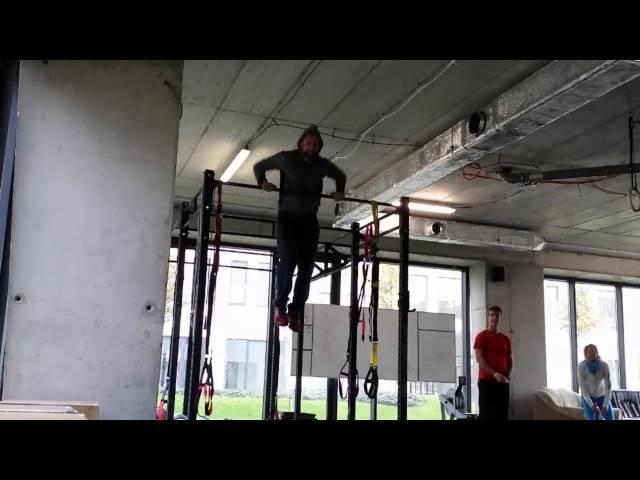 Bar Muscle ups.mp4