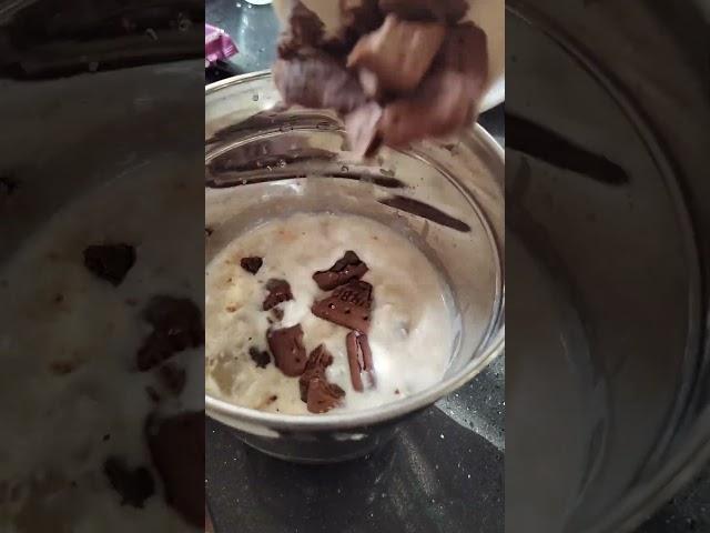 Cookies and cream mocha milkshake  | INDIE SERVE #milkshakes #milkshakerecipe #freakshakes #shorts
