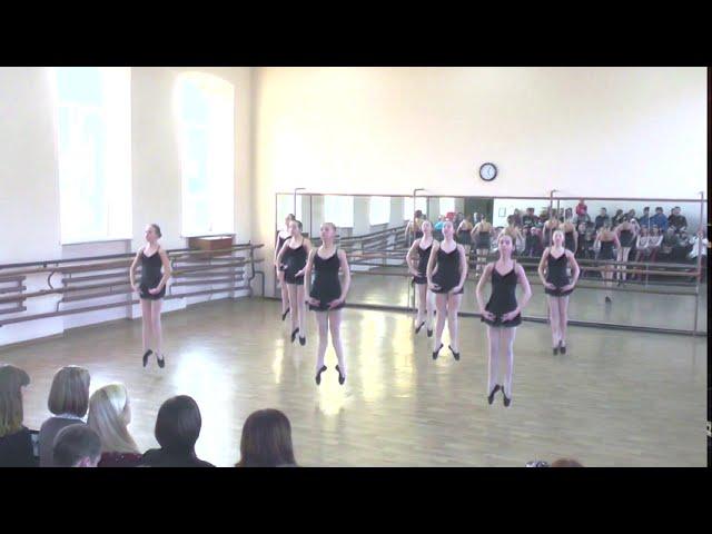 Урок класичного танцю. "Щасливе дитинство" Харків-2017.