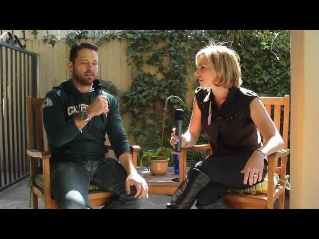 Injustice: Gods Among Us - Celebrity Experts - Jason Priestly and Naomi Priestly - Semi-Finals (HD)