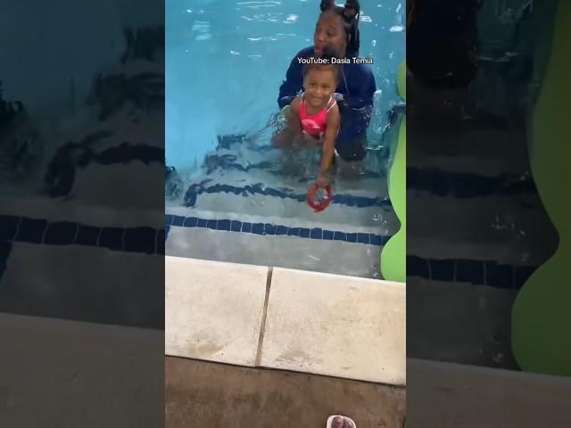 Come to swim lessons with my 2 year old toddler ** IT WAS A FAIL ** 