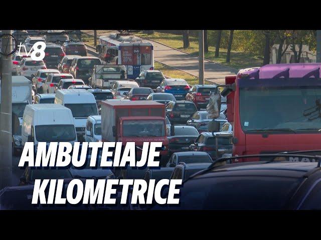 Ambuteiaje kilometrice. Pe mai multe străzi din capitală s-a circulat bară la bară.