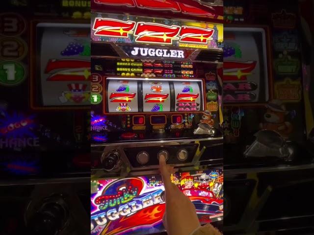 This is very enjoyable to play / #games   #slotmachine   #juggler  #shorts  #mikasuki