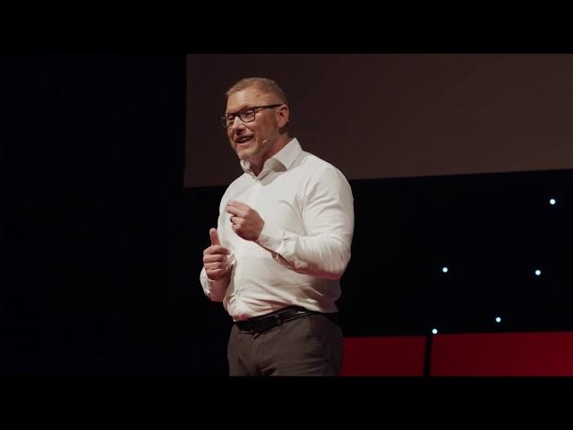 Entrepreneurial socialism, how business can help the homeless | Lawrence Kenwright | TEDxNorthwich