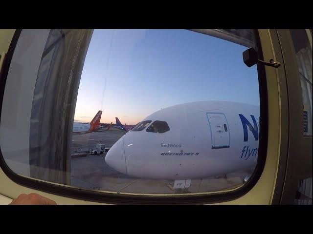 Early morning 787 Offload - Ramp Agent POV