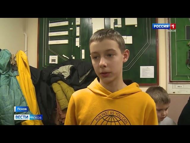 ГТРК Псков о том, как в Зубрёнке делают свечи и спички длительного горения