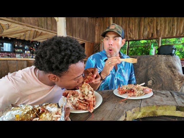 Wicked Jamaican Eating!! RAW Jamaican Cooking & Eating Skills!!