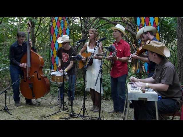 Caleb Klauder Country Band - C'est Le Moment (Live on KEXP @Pickathon)