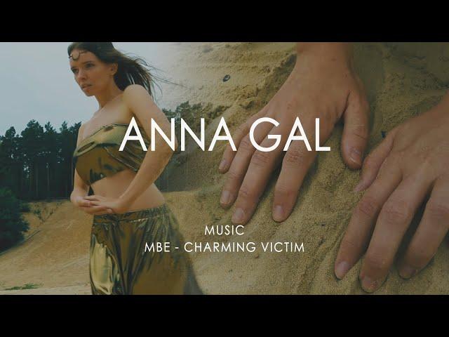 Anna Gal / SOLO Performance Project by Olga Meos