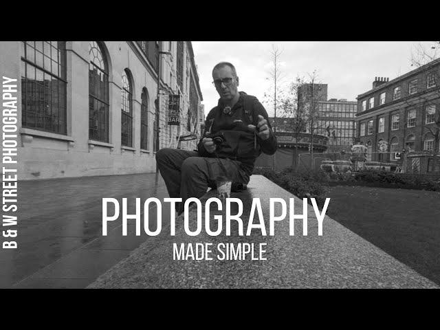 Black and White Urban Street photography - Photography made simple