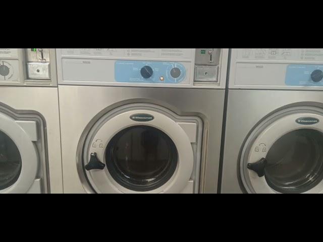 Wascomat Junior W620 Washing Machine. Final Spin With Water Sudslock.