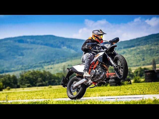 KTM 690 SMC R & Enduro R - Wheelies & Braaps