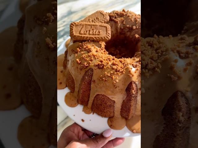 Biscoff Pound Cake by Grandbaby-Cakes.com #grandbabycakes #biscoff #poundcake #cookiebutter