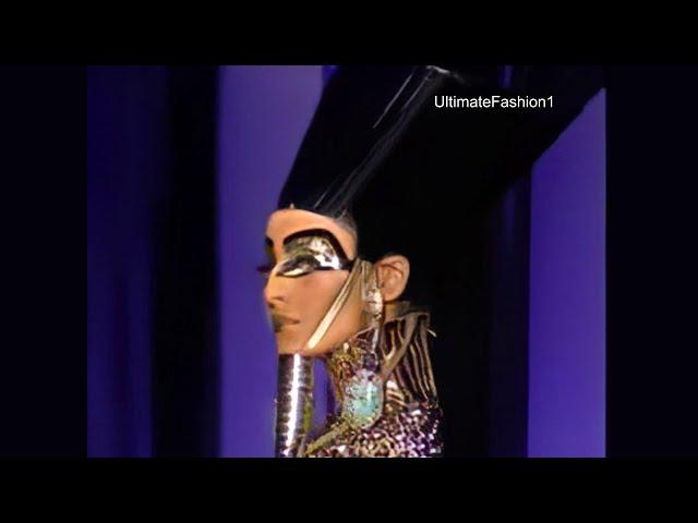 Christian Dior Haute Couture Spring Summer 2004 - backstage & full show