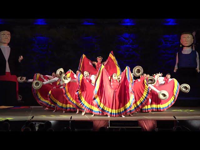 Colombian folk dance: Cumbia