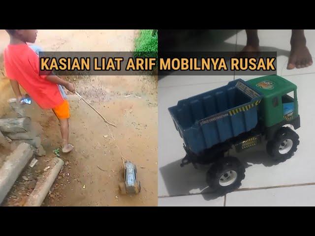 07. adik arif lagi enak main mobil mobilan malah lepas bannya #anakpapua #satgaspapua #papua