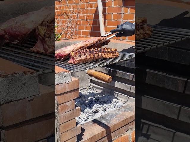 Costillas de cerdo a la parrilla #brasas #asada #parrilla #food #bbq #asador #cerdo#costillar #