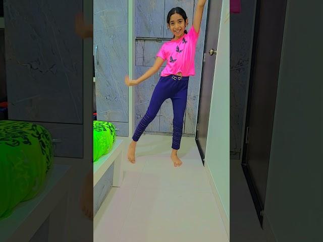 shaky # dance by aarohi jain
