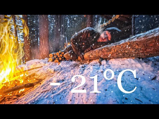 No tent, No sleeping bag - Extreme Winter Survival Camping (-5.8°F/-21C) Solo overnight