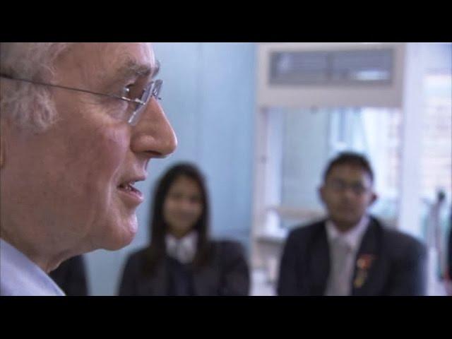 Richard Dawkins Teaches Evolution to Religious Students