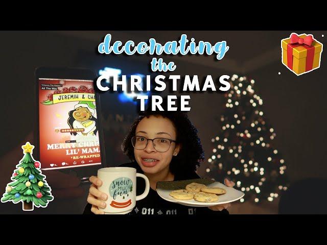 FINALLY Decorating the Christmas Tree! | Vlogmas Day 21 | aliyah simone
