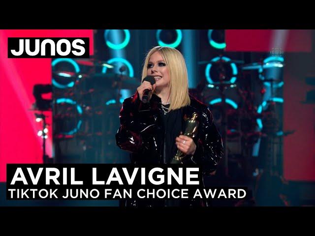 Avril Lavigne wins the TikTok JUNO fan choice award | 2023 Juno Awards