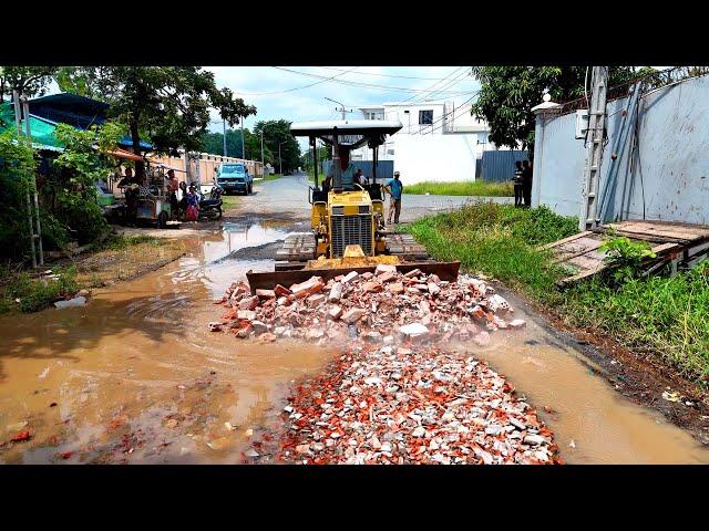 Great New Great technique For Road & Repairs By Dozer Komatsu D20P Dozer Pushing Spreading Rock