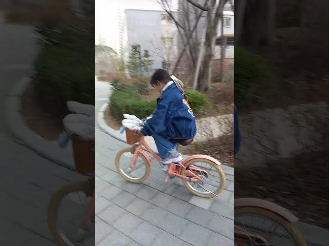 라엘이 자전거 배우기  #초보 자전거 #bicyclevideo  #funny #bicyle