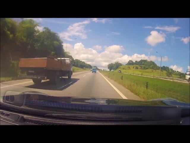 DANGEROUS Shoulder Overtake TDW 777