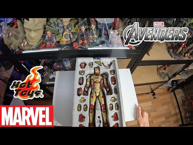 Unboxing Hot Toys Iron Man Mark XLII 42