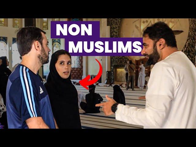 Latino Couple Visit Mosque in Qatar, This is How They Were Treated | VLOG #2 #worldcup2022