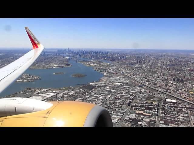 Takeoff from New York - La Guardia Airport Southwest Airlines Boeing 737-700