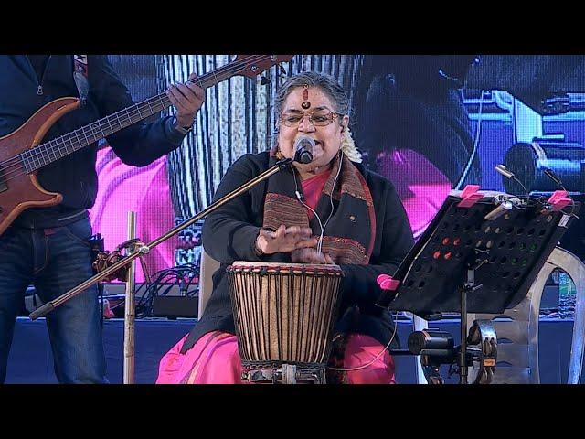 Auva Auva Koi Yahan Nache - Disco Dancer | Live Singing Usha Uthup