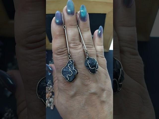 Необычные Серьги. Своё производство #натуральныекамни #украшенияскамнями #серебро #камнинатуральные