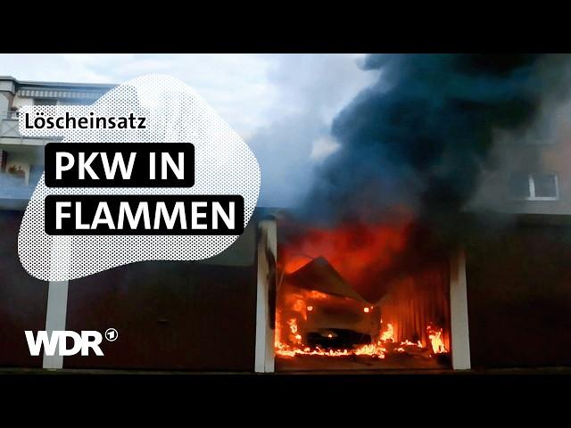 Auto brennt in Garage: Feuer droht überzugreifen | S09/E03 | Feuer & Flamme | WDR