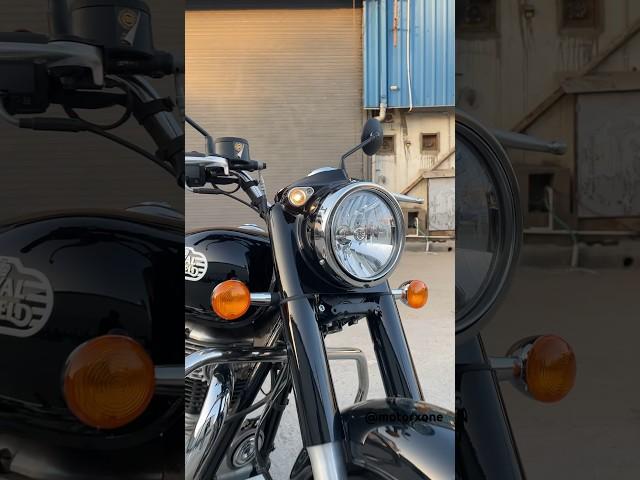 The Royal Enfield Bullet 350 Military Black#royalenfieldbullet350 #bullet350 #motorxone