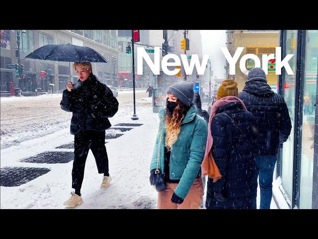 ️ BIG SNOWSTORM HITS NEW YORK CITY【2022 Snow Walk】 | Midtown | Central Park  |  Chinatown |