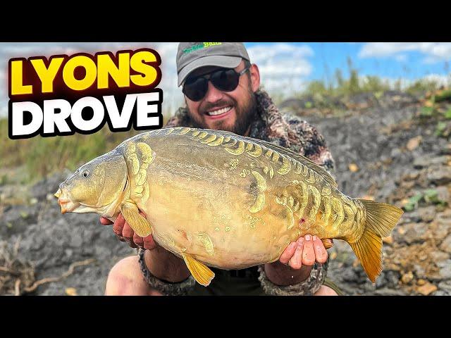 Carp Fishing Swimbooker Lake -  Lyons Drove with Rob, Jordan & Mr 40