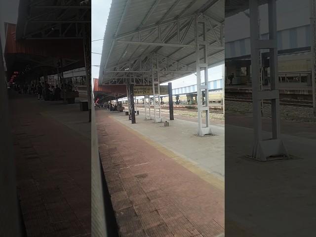 12821 UP Shalimar To Puri Dhauli SF Express Arrive Kharagpur Jn. #youtube #shortvideo