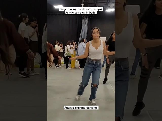 Ananya sharma dancing.#music #bollywood #viral #tanuj #trending #trendingshorts #triggeredinsaan