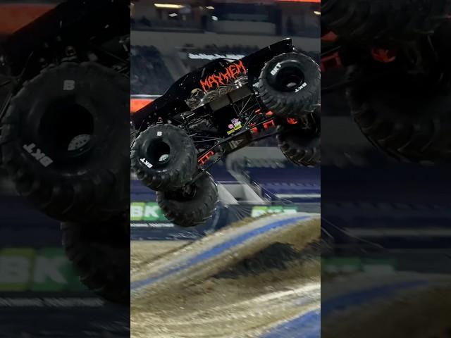 San Diego, CA Show 1 HIGHLIGHTS - Monster Jam 01/04/2025 #monsterjam #sandiego #shorts