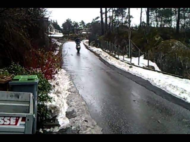 Aprilia sr Ditech messing around